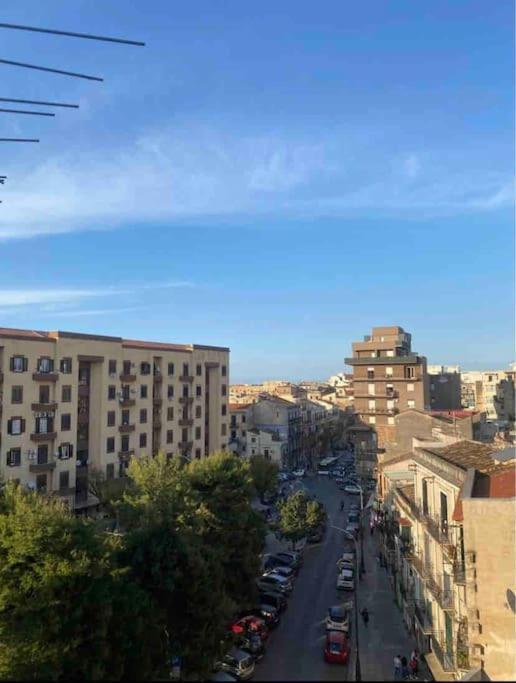Perni Rooms Palermo Bagian luar foto